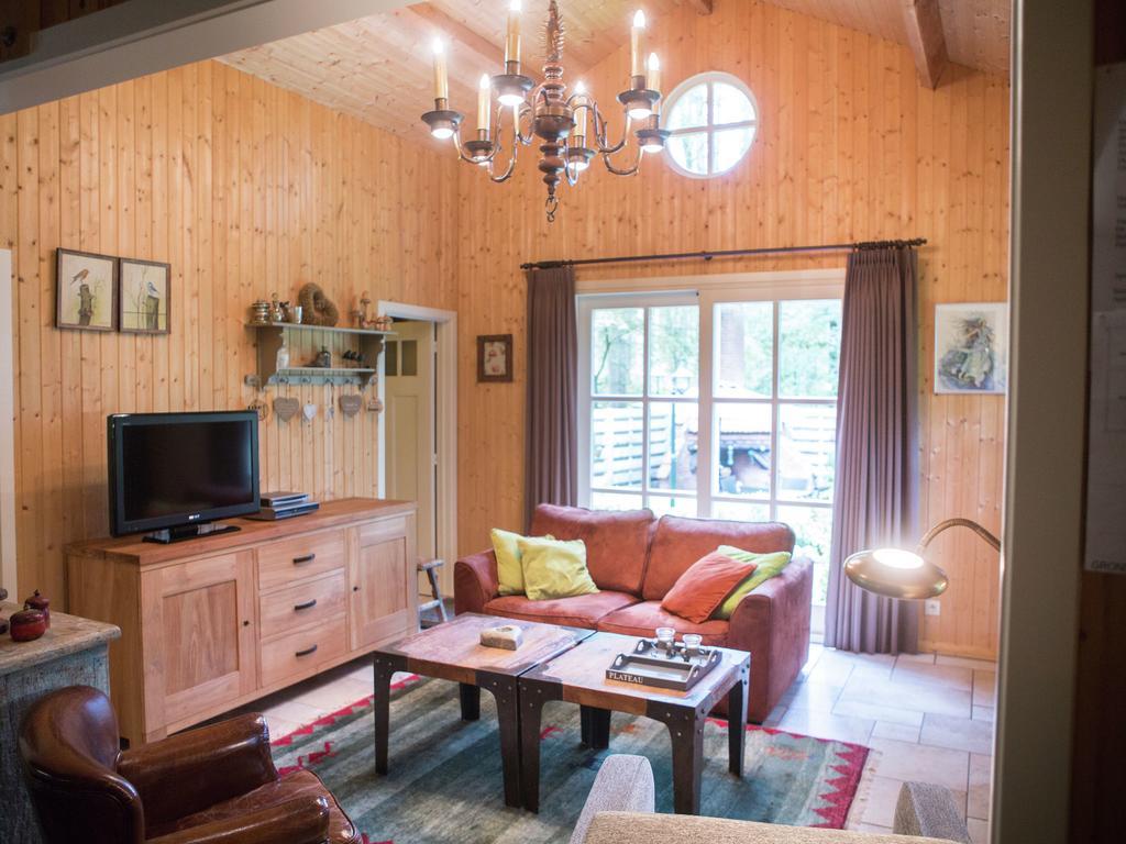 旧蒂尔瑙特Luxurious Chalet In Oud Turnhout With Large Garden别墅 外观 照片